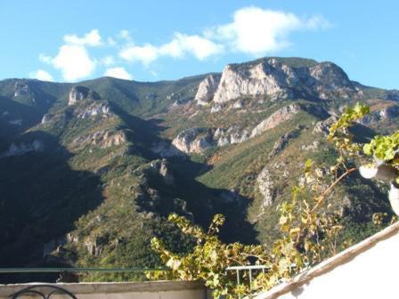 Gite Paisible Au Coeur Des Montagnes A Nohedes Экстерьер фото